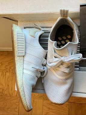 Adidas NMD R1 white Sneakers
